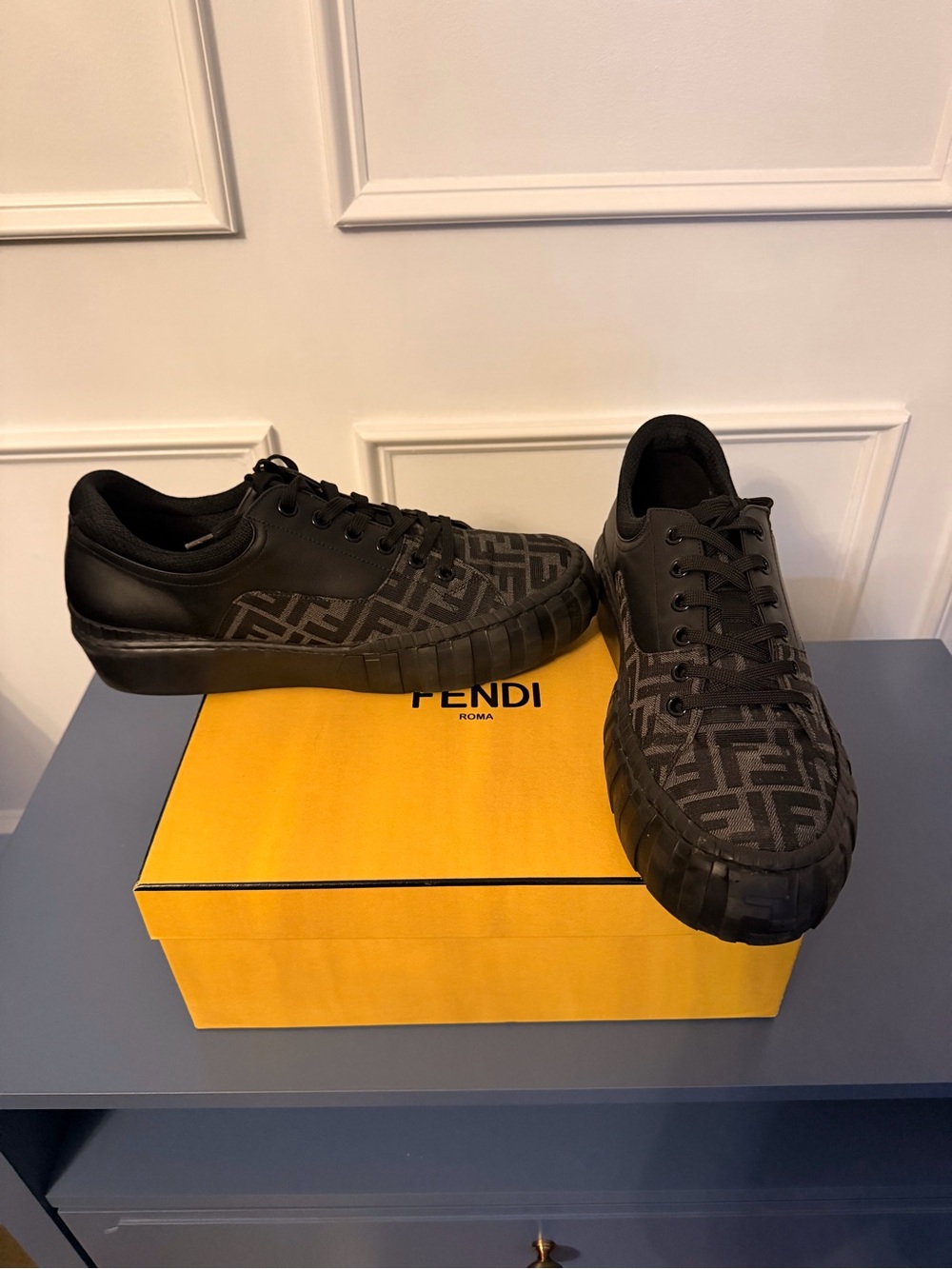 Fendi Men’s Black FF-Pattern Low-Top Sneakers